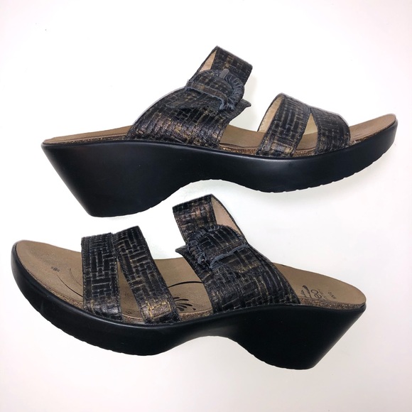 Abeo Dorin Leather Comfort Slides - Picture 4 of 9